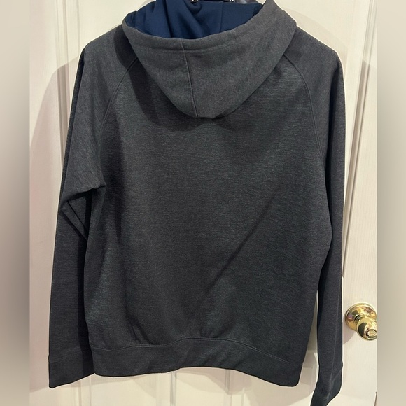 Auburn University Men’s Medium Colosseum Pullover Hoodie - Picture 2 of 7